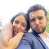 Aymeric Bonnery et sa compagne, une belle brune, lors d'un mariage célébré à Montpellier en juillet 2019.