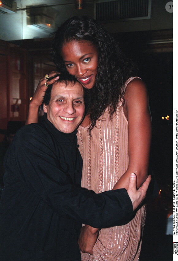 Azzedine Alaïa et Naomi Campbell à Paris en décembre 1996.