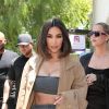 Kim Kardashian et sa soeur Khloe Kardashian sont allées faire du shopping chez Graphaids Art Supplies sur le tournage de KUWTK à Agoura Hills, le 10 juillet 2019