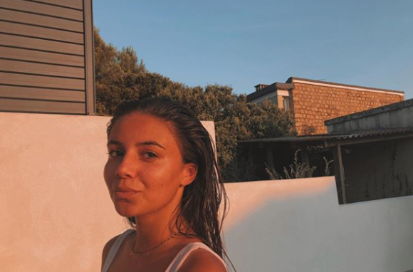 Annily (14 ans), la fille d'Alizée et Jérémy Chatelain, a bien grandi comme le prouve cette photo du 29 juillet 2019 sur Instagram.