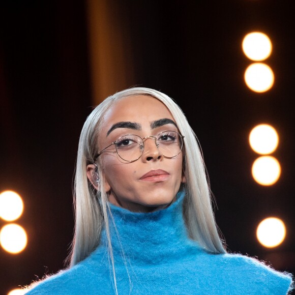 Exclusif - Bilal Hassani - Enregistrement des séquences de l'émission anniversaire "Elie Kakou, ben alors... 20 ans déjà" au Cirque d'hiver le 29 mai 2019. Depuis le Cirque d'Hiver, un lieu qui était fétiche pour lui, de nombreux artistes et personnalités rendront hommage à leur manière à Élie Kakou et nous diront ce que l'homme et l'artiste représentent pour eux. En juin 1999, l'humoriste et comédien Elie Kakou nous quittait, à l'âge de 39 ans. 20 ans après, cette émission, produite par Productions 13.34 et JYL Production, diffusée sur France 3 le vendredi 14 juin à 21 heures, sera l'occasion de revoir ses plus grands sketches devenus cultes "L'attachée de presse", "Madame Sarfati", "Les professeurs"... mais également de découvrir les témoignages de ceux qui l'ont connu, côtoyé et admiré, et de revenir sur les moments forts de sa carrière : Marseille, la ville de ses débuts, ses apparitions télé, l'aventure magique de La vérité si je mens !, les lettres de noblesse qu'il a donné à l'humour pied noir, l'inspiration qu'il a représenté pour certains, son amour de la danse, mais aussi de la mode... Happenings spécialement préparés pour cette émission, témoignages, chansons, reprises de sketches, documents rares... l'univers d'Élie Kakou sera mis à l'honneur ! © Romuald Meigneux / Bestimage