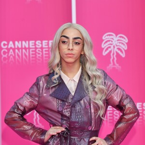 Bilal Hassani lors du photocall de la soirée de clôture de la 2ème édition du "Canneseries" au palais des Festivals à Cannes, France, le 10 avril 2019. © Bruno Bébert/Bestimage