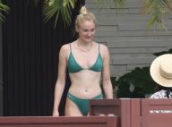 Sophie Turner (Game of Thrones) : Canon en bikini avec Priyanka Chopra
