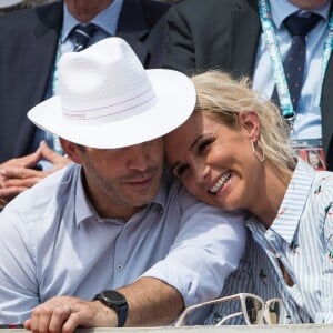 Elodie Gossuin et son mari Bertrand Lacherie dans les tribunes lors des internationaux de tennis de Roland Garros à Paris, France, le 4 juin 2019. © Jacovides-Moreau/Bestimage