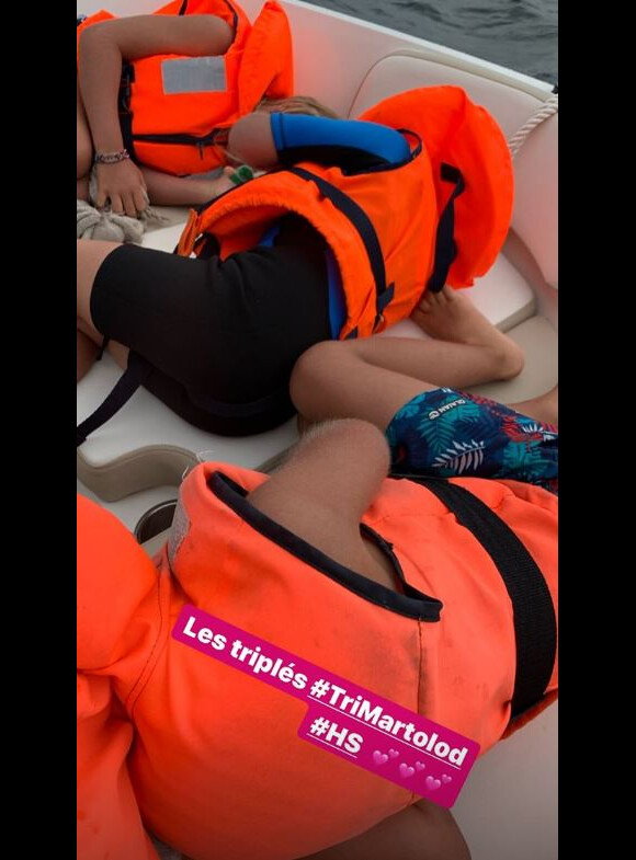 Elodie Gossuin publie une photo de ses enfants assoupis lors de leurs vacances dans les Landes le 14 août 2019.