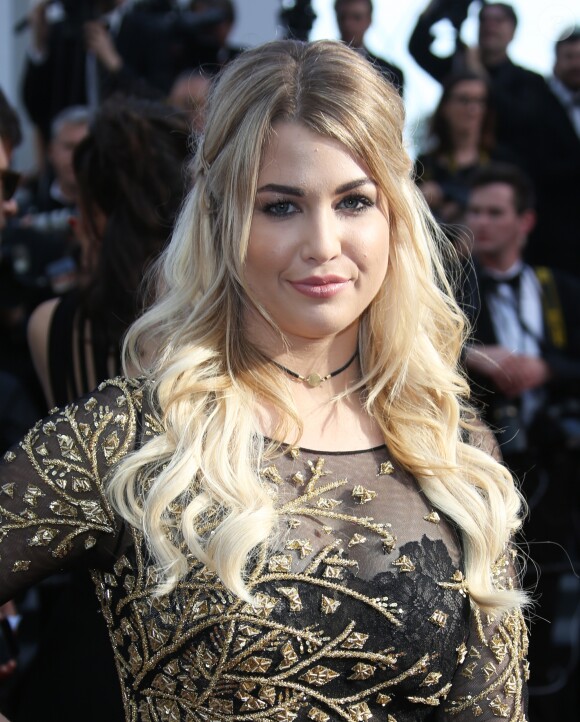 EnjoyPhoenix (Marie Lopez) à la montée des marches du film "The Meyerowitz Stories" lors du 70ème Festival International du Film de Cannes, le 21 mai 2017. © Denis Guignebourg/Bestimage