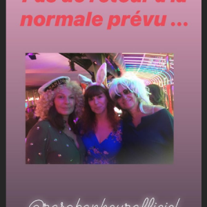 Valérie Trierweiler et son amie Pascale Abécassis font la fête, Paris, le 17 août 2019.