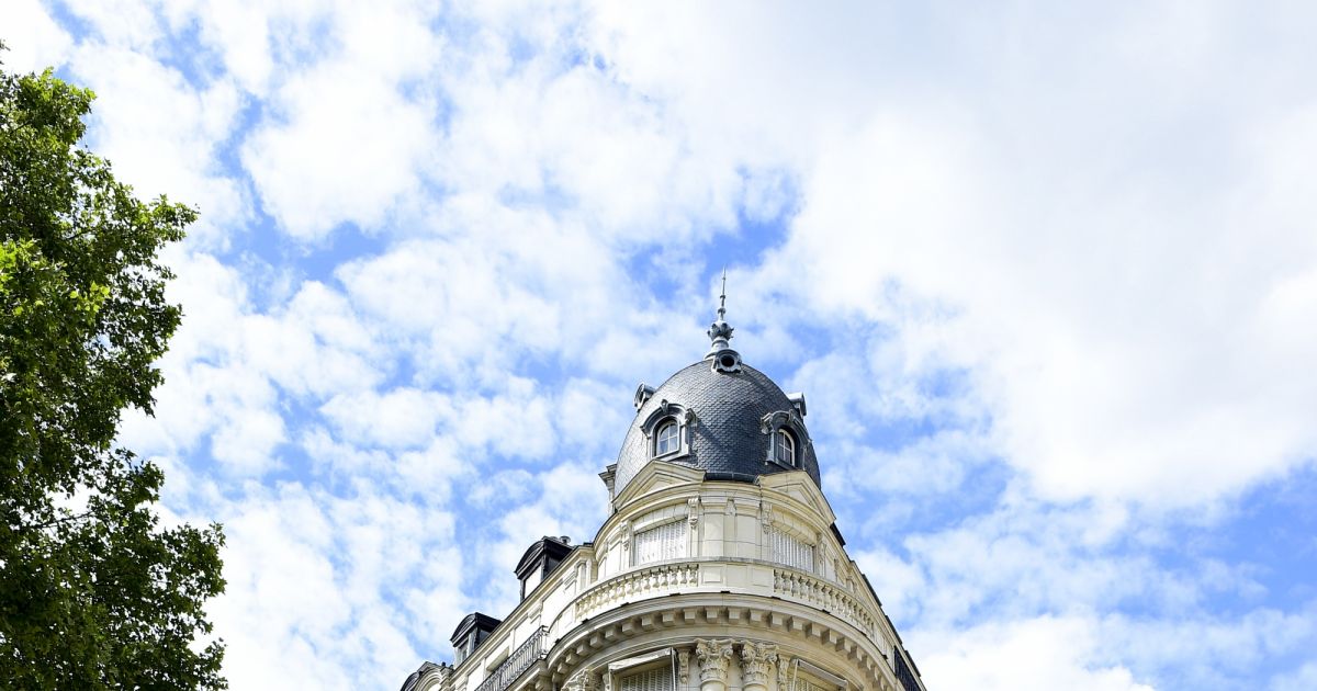 Illustrations de l'immeuble parisien dans lequel Jeffrey Epstein avait