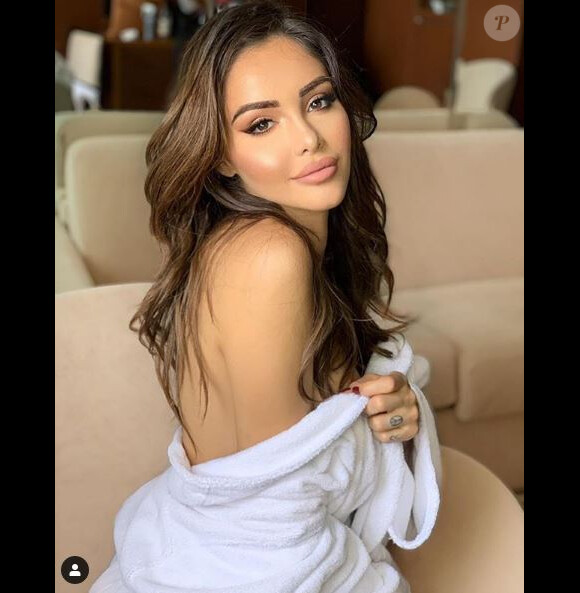 Nabilla et Thomas attendent un petit garçon prévu pour le 26 octobre 2019.