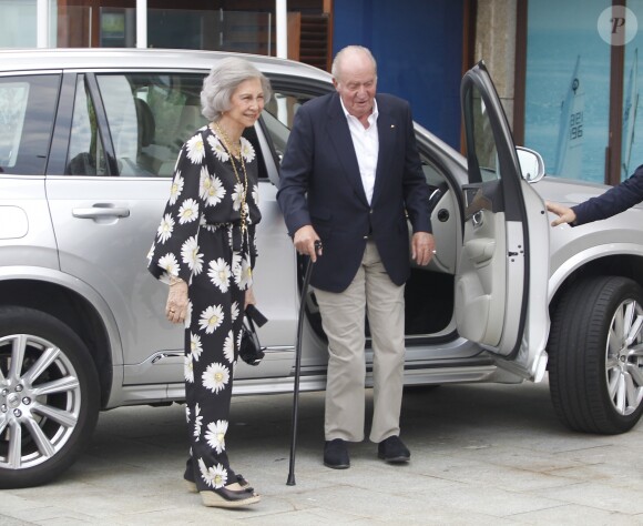 Le roi Juan Carlos Ier, sa femme la reine Sofia et leur fille l'infante Elena d'Espagne à Sanxenxo en Espagne, le 12 juillet 2019.
