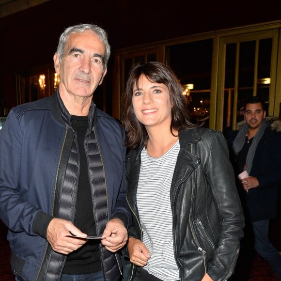 Exclusif - Raymond Domenech et Estelle Denis - People en backstage du One-man-show de Ary Abittan sur la scène du Casino de Paris avec son spectacle "My story" à Paris le 3 novembre 2017. © Coadic Guirec/Bestimage