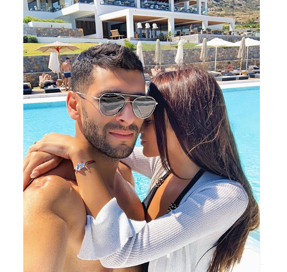 Samir Benzema en couple avec Mélanie en Grèce, le 12 juillet 2019