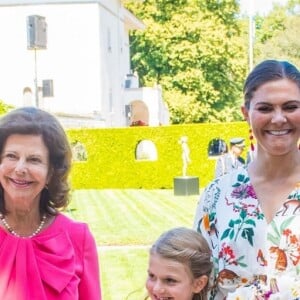 Le prince Daniel de Suède, la reine Silvia de Suède, la princesse Victoria de Suède, la princesse Estelle de Suède, le prince Oscar de Suède et le roi Carl Gustav de Suède - La famille royale de Suède célèbre l'anniversaire (42 ans) de la princesse Victoria de Suède à la Villa Solliden à Oland en Suède, le 14 juillet 2019.  The festivities for the Crown Princess Victoria on her 42nd birthday at the Borgholm Sports Arena in Oland, Sweden on July 14th 2019.14/07/2019 - Oland