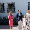 La reine Silvia de Suède, le prince Daniel de Suède, la princesse Victoria de Suède, la princesse Estelle de Suède, le prince Oscar de Suède avec le roi Carl Gustav de Suède - La famille royale de Suède célèbre l'anniversaire (42 ans) de la princesse Victoria de Suède à la Villa Solliden à Oland en Suède, le 14 juillet 2019.