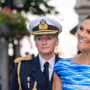 La princesse Victoria de Suède, vêtue d'une robe Maxjenny, lors de la cérémonie du Stockholm Junior Water Prize 2019 le 28 août 2019 à Stockholm.