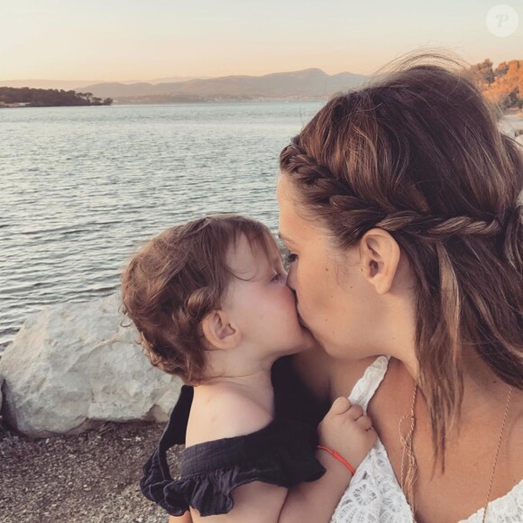Tiffany de "Mariés au premier regard" avec sa fille Romy, sur Instagram, le 9 août 2019