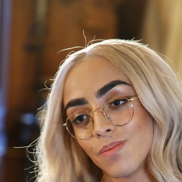 Exclusif - Bilal Hassani dévoile son album en exclusivité à ses fans à l'Hôtel de Ville de Paris, France, le 24 avril 2019. Son premier album "Kingdom" sort le vendredi 26 avril 2019. Bilal interprétera sur la scène de l'Eurovision, le 18 mai prochain à Tel Aviv le titre "Roi". © Denis Guignebourg/Bestimage