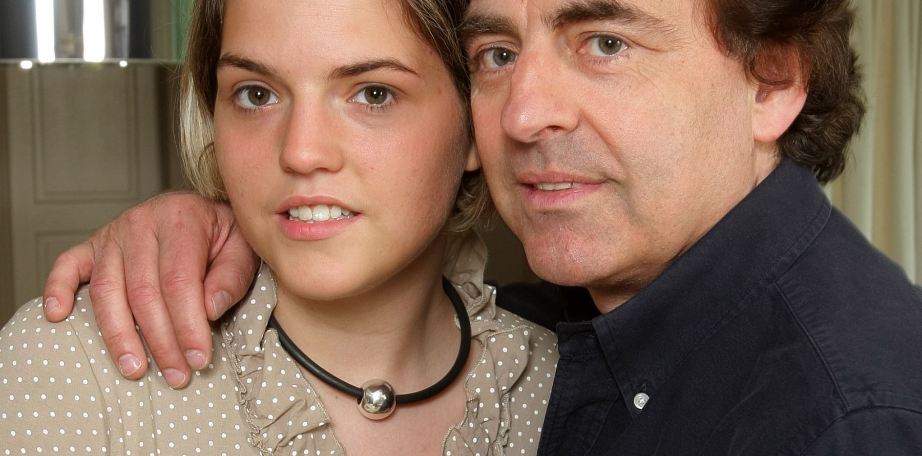 Claude Barzotti Sa fille Sarah accusée de maltraitance animale Purepeople Claude Barzotti Sa fille Sarah accusée de maltraitance animale Purepeople