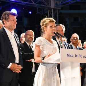 Laura Tenoudji a pris le micro à la fin du discours de son mari Christian Estrosi pour clamer son amour pour Nice et pour son époux lors de "Lou Festin Nissart", le grand banquet populaire organisé dans le jardin Albert 1er à Nice par l'association des Amis du Maire, le 30 août 2019. © Bruno Bebert / Bestimage