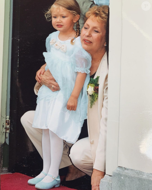 Gigi Hadid et sa grand-mère, Ans van den Herik. Photo publiée le 31 août 2019.