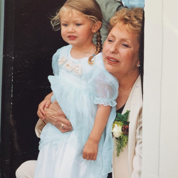 Gigi Hadid et sa grand-mère, Ans van den Herik. Photo publiée le 31 août 2019.