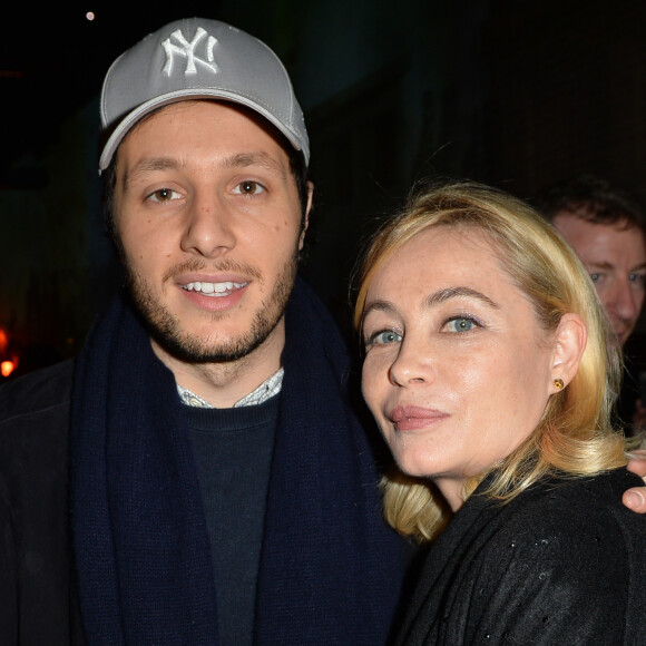 Emmanuelle Béart et Vianney (Vianney Bureau) lors dela soirée de lancement du Best-Seller "Le retour du jeune prince" d'A.G. Roemmers à l'Atelier des Lumières à Paris, France, le 10 avril 2019.© Veeren/Bestimage
