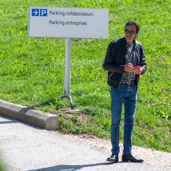 Exclusif - Anthony Delon a rendu visite à son père Alain Delon en convalescence à la clinique de Genolier en Suisse le 24 août 2019.