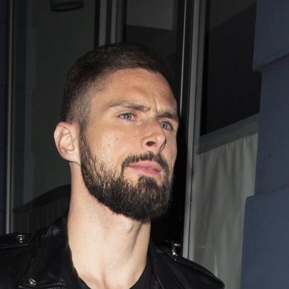 Olivier Giroud à la sortie du nightclub "Raffles" à Londres, le 4 avril 2019.