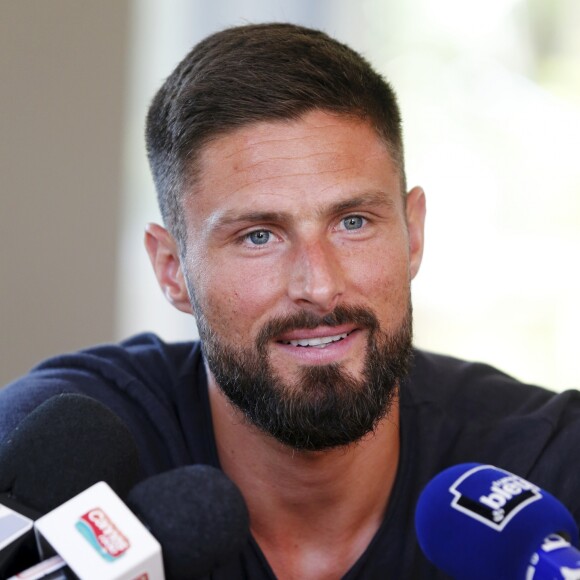 Rencontre avec Olivier Giroud à Juan-les-Pins. Le 1er juillet 2019 © Dylan Meiffret / Nice Matin / Bestimage
