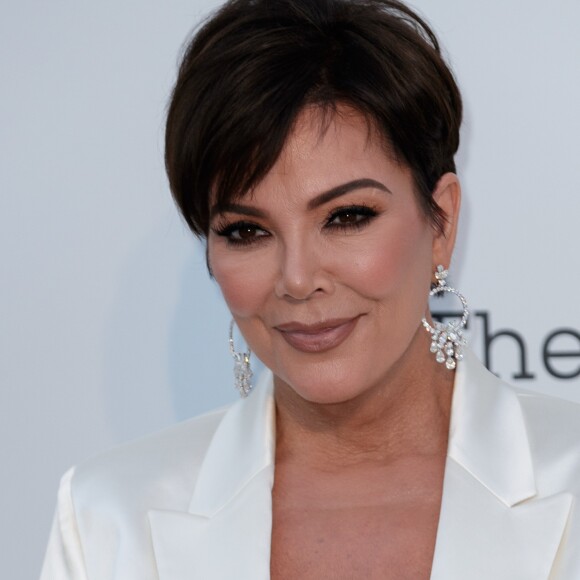 Kris Jenner - Photocall de la soirée AmfAR Gala Cannes 2019 à l'Eden Roc au Cap d'Antibes, lors du 72ème Festival International du Film de Cannes, le 23 mai 2019. © Jacovides / Moreau / Bestimage