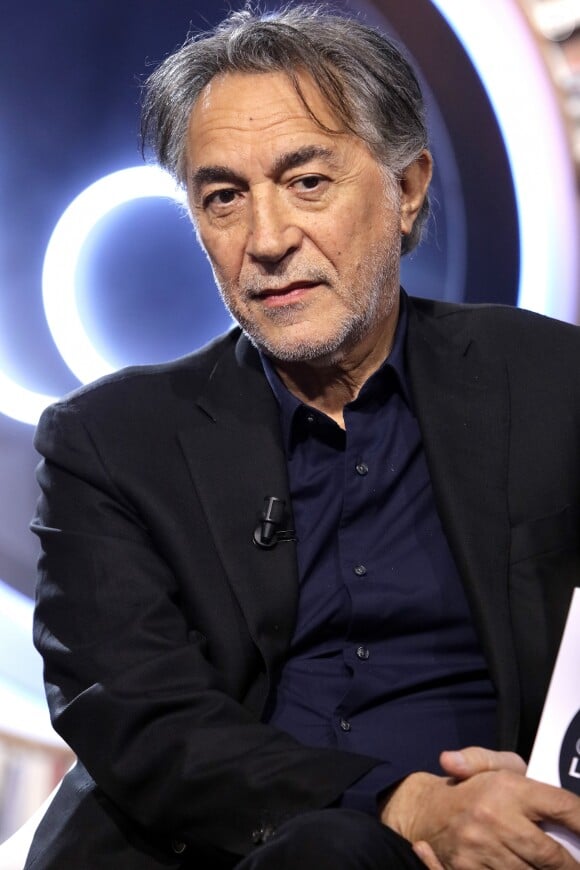 Portrait de Richard Berry sur le plateau de l'émission TV "La Grande Librairie" sur France, Paris, avril 2019.