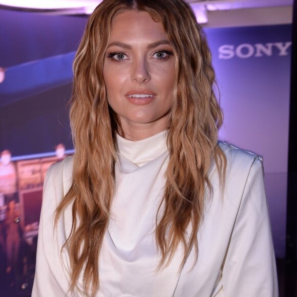 Caroline Receveur à la soirée "Orange" sur la plage de l'hôtel Majestic lors du 72ème Festival International du Film de Cannes, le 18 mai 2019. © Rachid Bellak/Bestimage 2019.18/05/2019 - Cannes