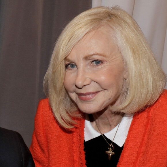 Exclusif - Michèle Torr et le chanteur Christophe se retrouvent en backstage lors du concert de Marcel Amont à l'occasion de son 90ème anniversaire à l'Alhambra à Paris le 2 avril 2019. © Cédric Perrin/Bestimage