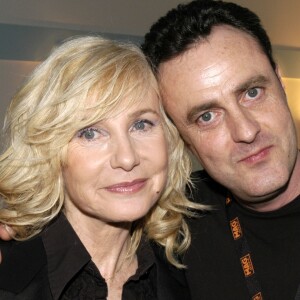 Michèle Torr avec son fils Romain lors de son concert à l'Olympia, à Paris, le 11 mars 2005.