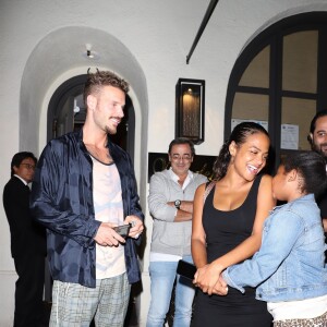 Christina Milian, enceinte, son compagnon Matt Pokora et sa fille Violet Madison sont allés dîner dans le restaurant Madeo à Beverly Hills, le 8 août 2019.