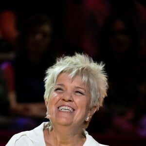 Mimie Mathy - Enregistrement des séquences de l'émission anniversaire "Elie Kakou, ben alors... 20 ans déjà" au Cirque d'hiver le 29 mai 2019. Depuis le Cirque d'Hiver, un lieu qui était fétiche pour lui, de nombreux artistes et personnalités rendront hommage à leur manière à Élie Kakou et nous diront ce que l'homme et l'artiste représentent pour eux. En juin 1999, l'humoriste et comédien Elie Kakou nous quittait, à l'âge de 39 ans. 20 ans après, cette émission, produite par Productions 13.34 et JYL Production, diffusée sur France 3 le vendredi 14 juin à 21 heures, sera l'occasion de revoir ses plus grands sketches devenus cultes "L'attachée de presse", "Madame Sarfati", "Les professeurs"... mais également de découvrir les témoignages de ceux qui l'ont connu, côtoyé et admiré, et de revenir sur les moments forts de sa carrière : Marseille, la ville de ses débuts, ses apparitions télé, l'aventure magique de La vérité si je mens !, les lettres de noblesse qu'il a donné à l'humour pied noir, l'inspiration qu'il a représenté pour certains, son amour de la danse, mais aussi de la mode... Happenings spécialement préparés pour cette émission, témoignages, chansons, reprises de sketches, documents rares... l'univers d'Élie Kakou sera mis à l'honneur ! © Romuald Meigneux / Bestimage