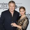 Alec Baldwin et sa femme Hilaria à la première de "Framing John DeLorean" lors du Festival du Film de Tribeca 2019 à New York, le 30 avril 2019.