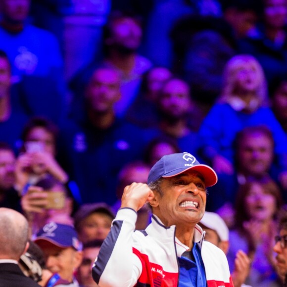Yannick Noah, capitaine de l'équipe de France - Les joueurs de tennis Nicolas Mahut et Pierre-Hugues Herbert opposés aux joueurs croates Mate Pavic et Ivan Dodig lors de la finale du double de la Coupe Davis France contre Croatie, au Stade Pierre Mauroy à Villeneuve d'Ascq le 24 novembre 2018. © Alain Rolland / Imagebuzz / Bestimage