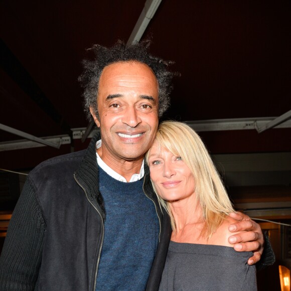 Yannick Noah et sa compagne Isabelle Camus - Soirée de gala des 20 ans de l'association "Fête le Mur" de Yannick Noah au Chalet des Iles à Paris le 9 novembre 2016. © Coadic Guirec/Bestimage