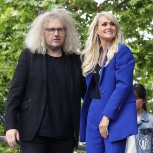 Yvan Cassar et Laeticia Hallyday - Laeticia Hallyday et ses filles Jade et Joy inaugurent une esplanade portant le nom de Johnny Hallyday située en face du Zénith de Toulouse, le 15 juin 2019, date hautement symbolique puisque le rockeur aurait eu 76 ans. © Dominique Jacovides/Bestimage