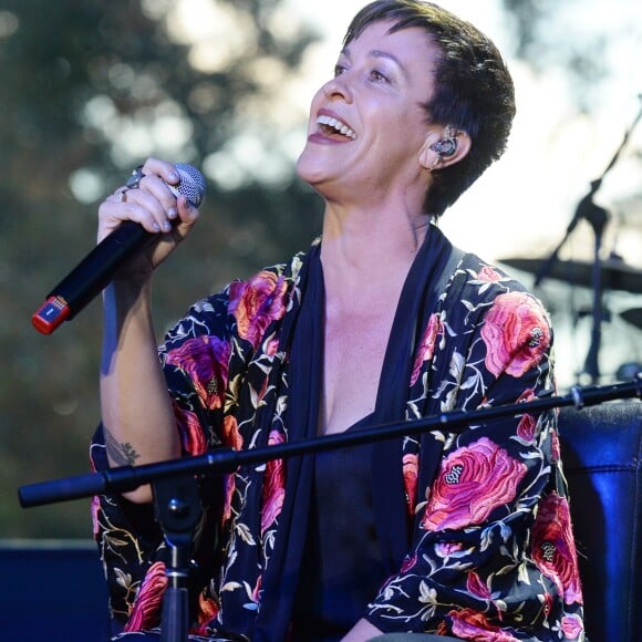 Alanis Morissette au concert caritatif en soutien au Woolsey Fire au Festival One Love Malibu au King Gillette Ranch à Calabasas, le 2 décembre 2018