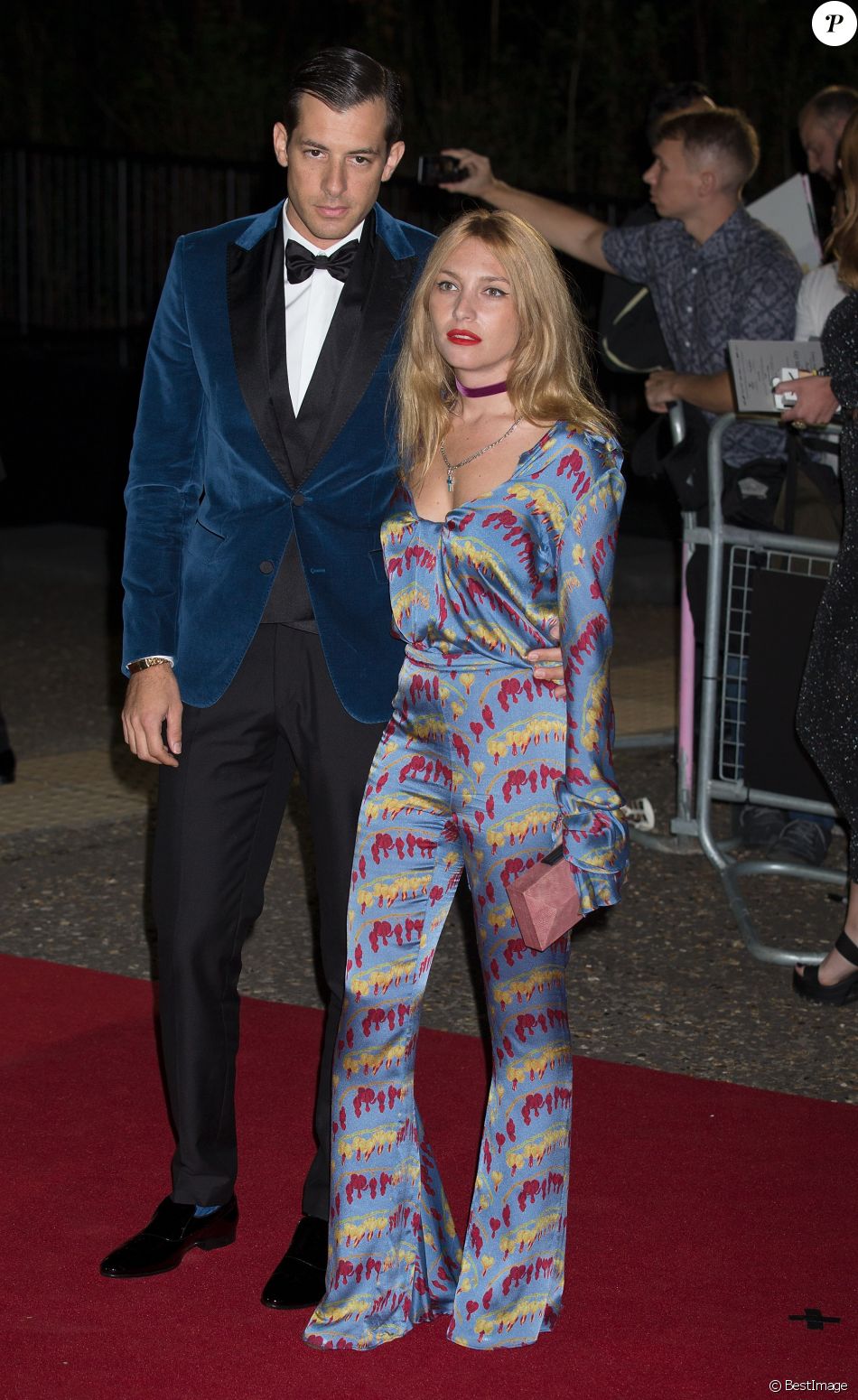 Mark Ronson et Joséphine de La Baume à la soirée GQ Men of the Year