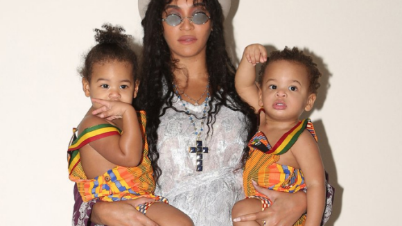 Beyoncé : De jolies photos de famille avec les jumeaux Rumi et Sir dévoilées