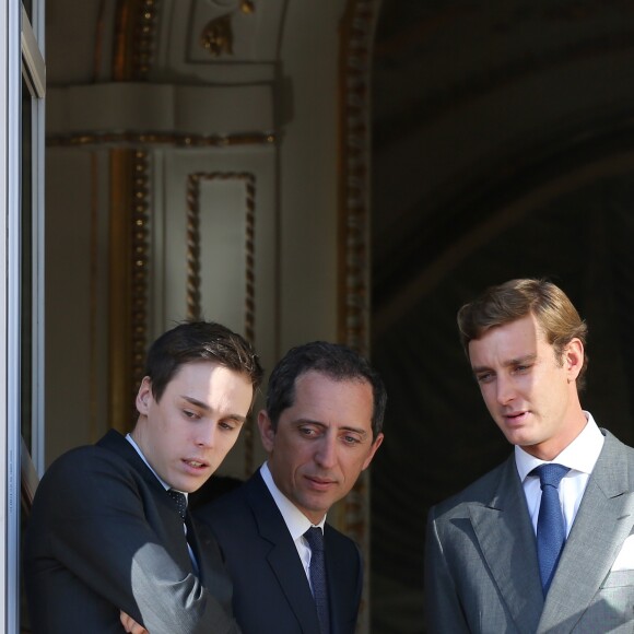 Louis Ducruet, Gad Elmaleh et Pierre Casiraghi - Présentation de la princesse Gabriella et du prince Jacques de Monaco au balcon du palais princier de Monaco, le 7 janvier 2015, à la population monégasque en présence de la famille princière.