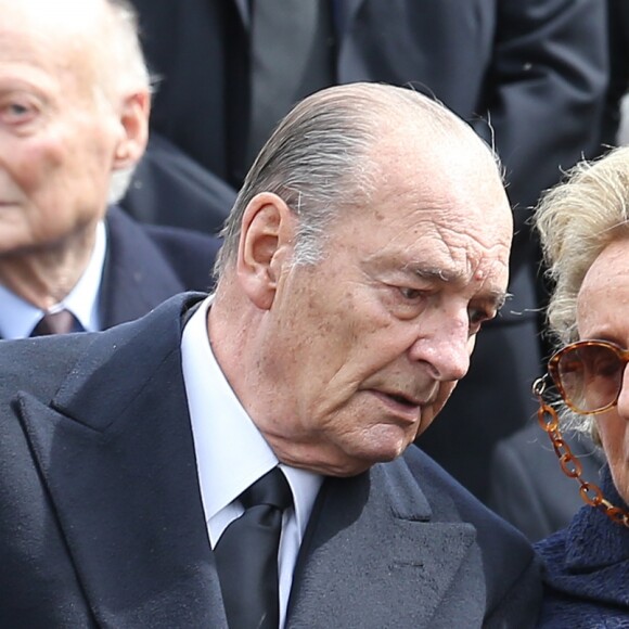 Jacques et Bernadette Chirac - Obsèques de Antoine Veil au cimetière du Montparnasse à Paris. Le 15 avril 2013.