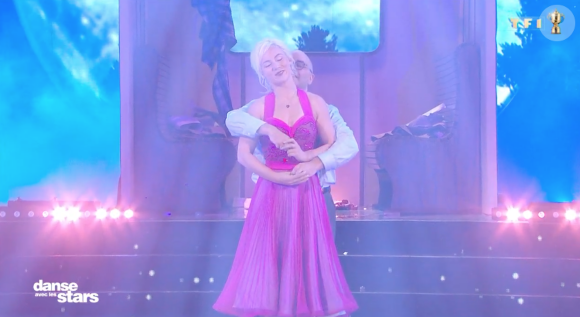 Prestation de Yoann Riou sur un foxtrot pour sa maman- Second prime de Danse avec les stars 2019, la love night- Samedi 28 septembre 2019.