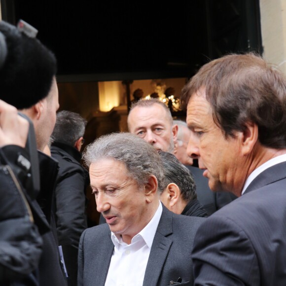 Michel Drucker - Obsèques de Charles Gérard en la cathédrale arménienne Saint-Jean-Baptiste de Paris. Le 26 septembre 2019