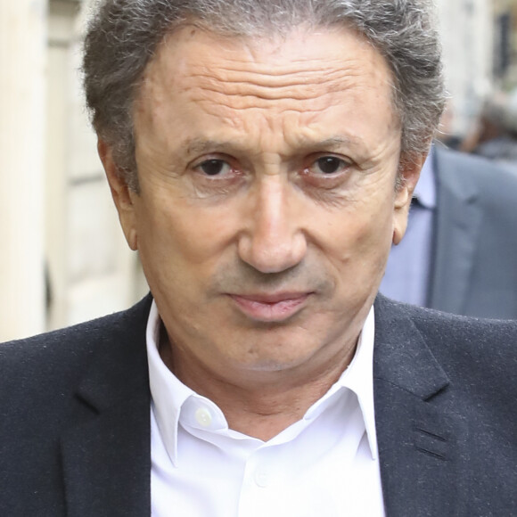 Michel Drucker - Obsèques de Charles Gérard en la cathédrale arménienne Saint-Jean-Baptiste de Paris. Le 26 septembre 2019. © Gwendoline Le Goff/Bestimage