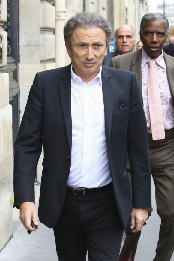 Michel Drucker - Obsèques de Charles Gérard en la cathédrale arménienne Saint-Jean-Baptiste de Paris. Le 26 septembre 2019. © Gwendoline Le Goff/Bestimage