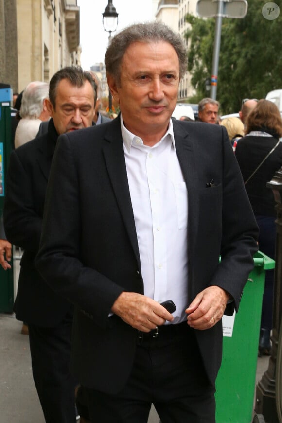 Michel Drucker - Obsèques de Charles Gérard en la cathédrale arménienne Saint-Jean-Baptiste de Paris. Le 26 septembre 2019. © Gwendoline Le Goff/Bestimage